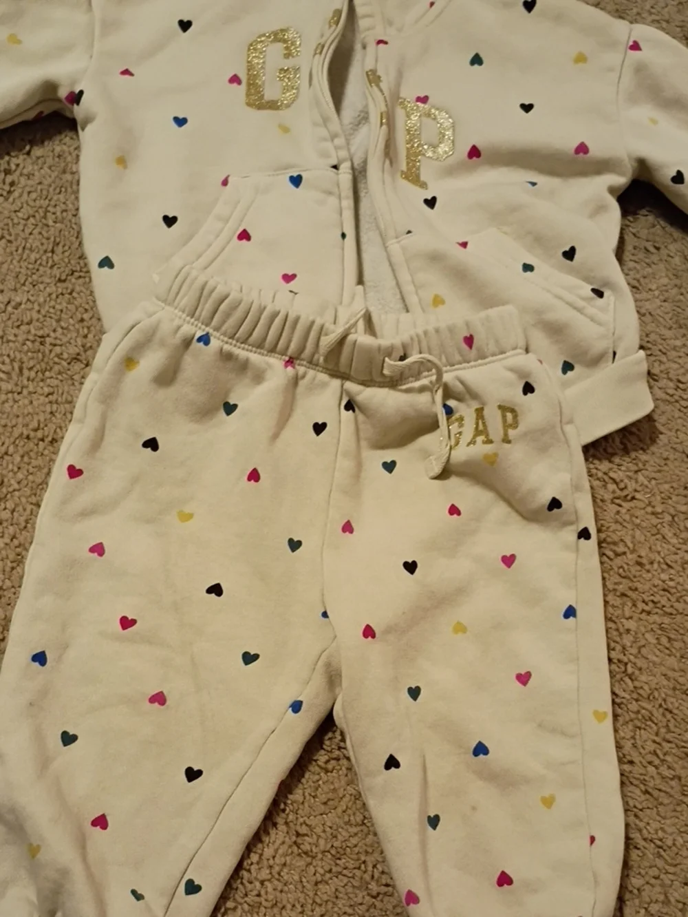 GAP Cream Heart-Print Hoodie & Jogger Set